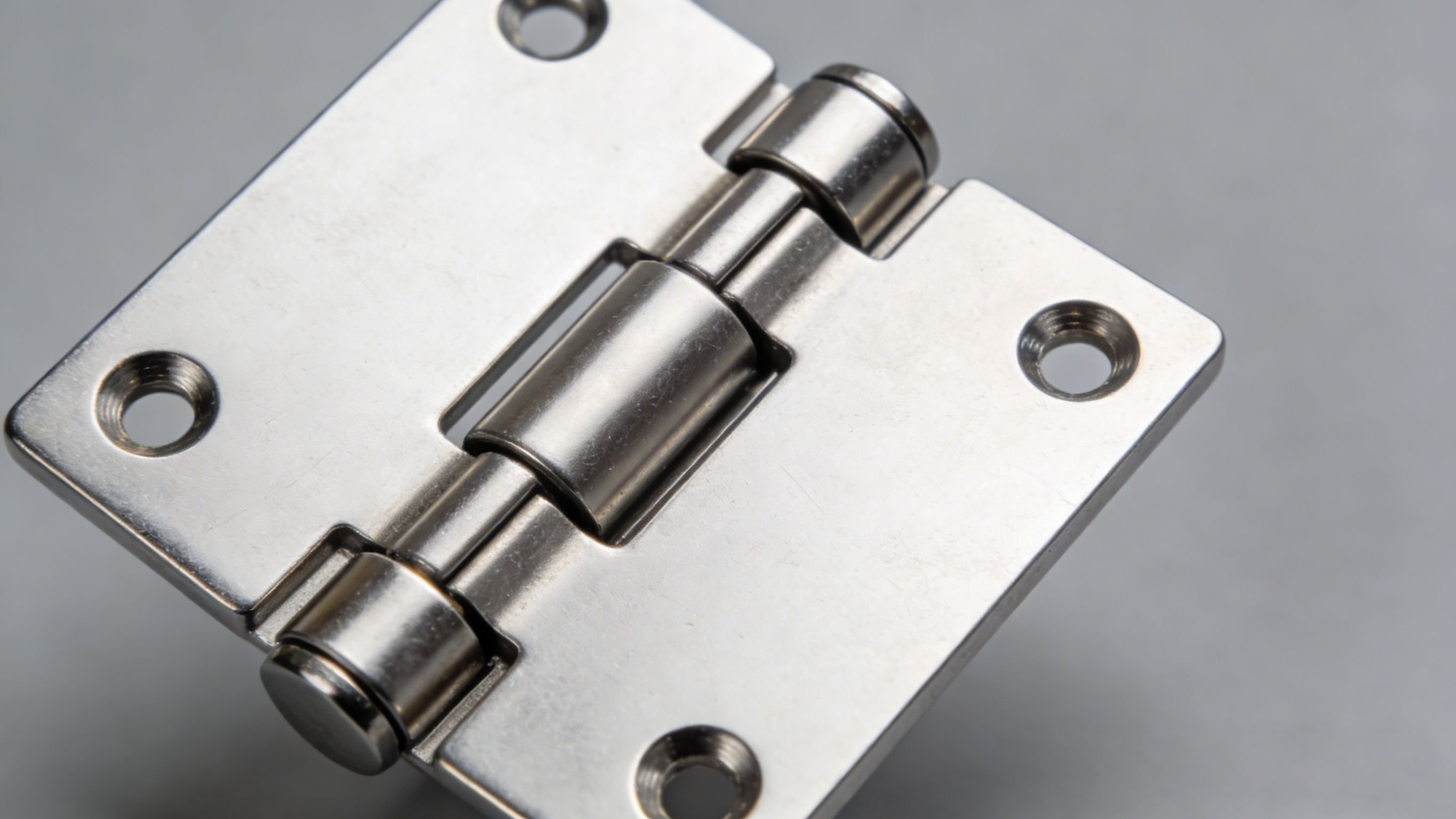 كيفية تشديد مفصلة الباب الخارجي حتى ينغلق الباب？